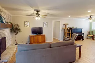 109 Carroll Dr, Athens, TX 75752 - Photo 9