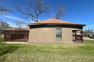 1711 Oriental St, Bonham, TX 75418 - Photo 11