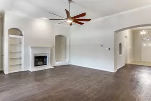 7901 Chaddington Dr, North Richland Hills, TX 76182 - Photo 13