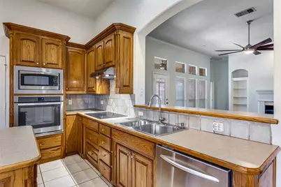 7901 Chaddington Drive, North Richland Hills, TX 76182 - Photo 15