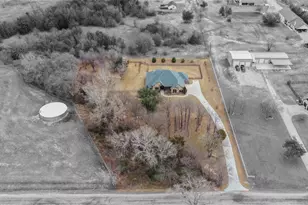 181 Fairview Ct, Decatur, TX 76234 - Photo 5