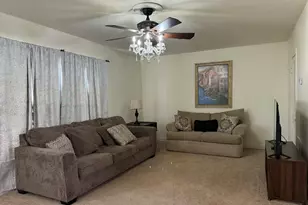 410 W Reiman St, Seymour, TX 76380 - Photo 5