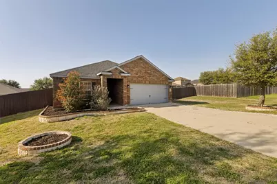 192 Buffalo Ridge Drive, Newark, TX 76071 - Photo 3