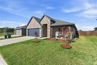 748 Ruellia Street, Weatherford, TX 76086 - Photo 7