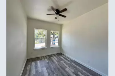 4934 Echo Avenue, Dallas, TX 75215 - Photo 9