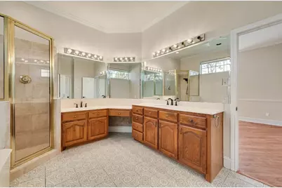 608 Hawthorn Circle, Highland Village, TX 75077 - Photo 17