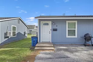 205 E Bremond St, Ennis, TX 75119 - Photo 5