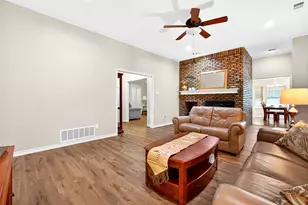 1001 Canyon Ridge Dr, DeSoto, TX 75115 - Photo 7