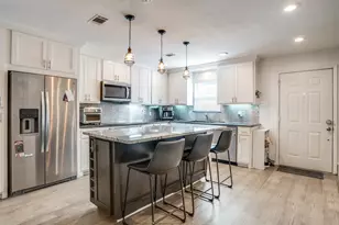 4017 Buena Vista St, Dallas, TX 75204 - Photo 3