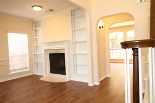 2719 Hidden Lake Dr, Grapevine, TX 76051 - Photo 5