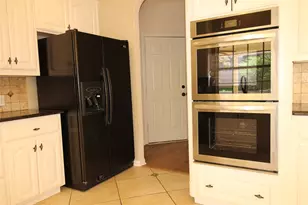 2719 Hidden Lake Dr, Grapevine, TX 76051 - Photo 13