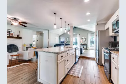 716 Thousand Oaks Drive, Hurst, TX 76054 - Photo 17