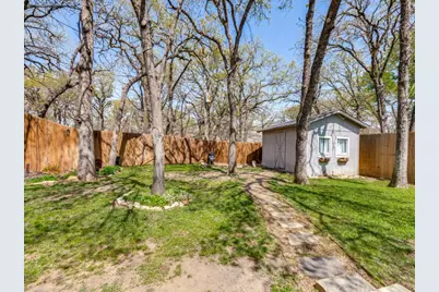 716 Thousand Oaks Drive, Hurst, TX 76054 - Photo 29