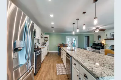 716 Thousand Oaks Drive, Hurst, TX 76054 - Photo 19