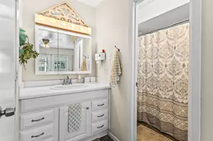 3906 Castlehill Ct, Arlington, TX 76016 - Photo 27