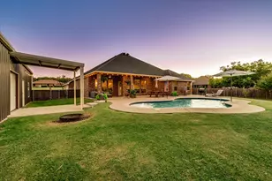 409 Emerald Ct, Burleson, TX 76028 - Photo 25