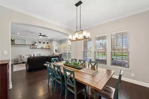 409 Emerald Ct, Burleson, TX 76028 - Photo 9