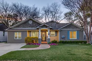 6151 Ravendale Ln, Dallas, TX 75214 - Photo 1