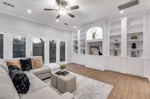 6151 Ravendale Ln, Dallas, TX 75214 - Photo 7