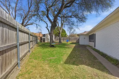 209 Lansford Drive, Benbrook, TX 76126 - Photo 35