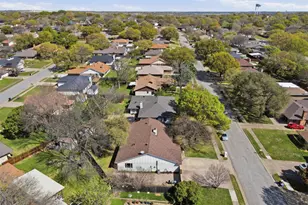 209 Lansford Dr, Benbrook, TX 76126 - Photo 39