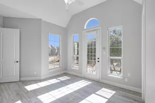 1004 Drake Dr, Euless, TX 76039 - Photo 9