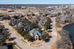 1004 Drake Dr, Euless, TX 76039 - Photo 3