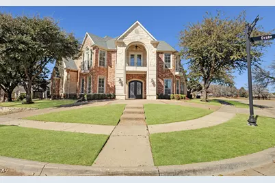 1004 Drake Drive, Euless, TX 76039 - Photo 5