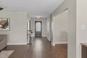 709 Colonial Dr, Garland, TX 75043 - Photo 5