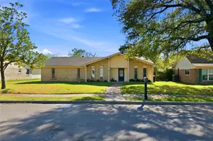 709 Colonial Dr, Garland, TX 75043 - Photo 3