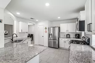 1011 Ridgecrest Dr, McKinney, TX 75069 - Photo 11