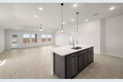 1912 Seminole Drive, Cleburne, TX 76033 - Photo 9