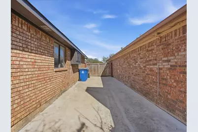 1133 Walnut Hill Lane, DeSoto, TX 75115 - Photo 25