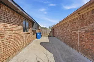 1133 Walnut Hill Ln, DeSoto, TX 75115 - Photo 25