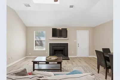 1133 Walnut Hill Lane, DeSoto, TX 75115 - Photo 3