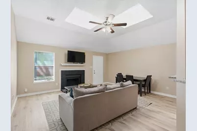 1133 Walnut Hill Lane, DeSoto, TX 75115 - Photo 5