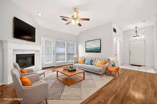 2207 Dallas Dr, Carrollton, TX 75006 - Photo 5