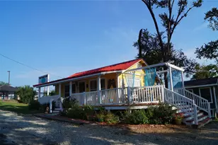 402 E College St, Canton, TX 75103 - Photo 7