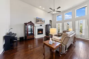 13921 Blue Bell Dr, Little Elm, TX 75068 - Photo 11