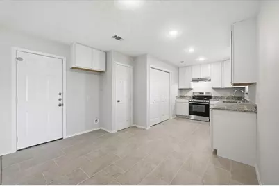 3833 Finley Road, Irving, TX 75062 - Photo 9