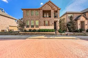 261 Golden Gate Dr, Richardson, TX 75080 - Photo 1