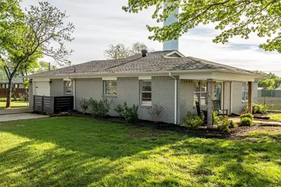 316 W 3rd Street, Justin, TX 76247 - Photo 5