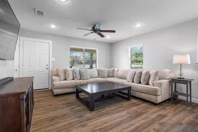 316 W 3rd Street, Justin, TX 76247 - Photo 7