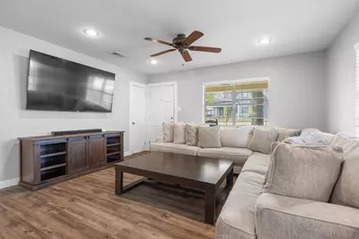 316 W 3rd Street, Justin, TX 76247 - Photo 7