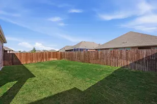 11305 Aspen Trl, Aubrey, TX 76227 - Photo 35