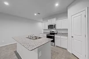 9504 Drifting Sand Dr, Fort Worth, TX 76131 - Photo 5