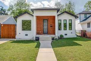 929 S Marlborough Ave, Dallas, TX 75208 - Photo 1