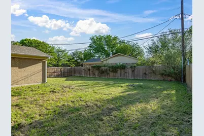 216 NE Cindy Lane, Burleson, TX 76028 - Photo 31