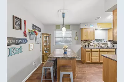 216 NE Cindy Lane, Burleson, TX 76028 - Photo 13