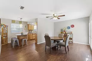 216 NE Cindy Ln, Burleson, TX 76028 - Photo 9